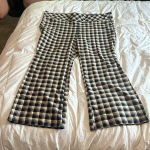 Torrid 5R Stretch Plaid Bootcut